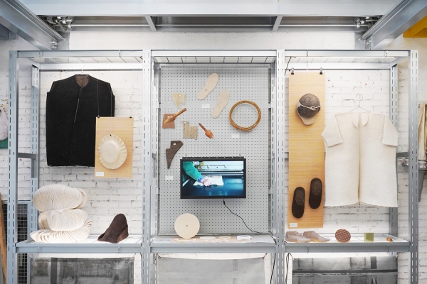 Herding wool / Alix Arto, Emma Casella & Yihan Zhang